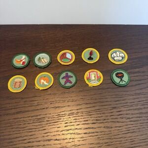 Set Of Vintage 10 Girl Scout Badges 1963-1980